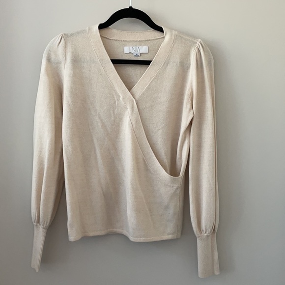 cream balloon sleeve sweater - Picture 3 of 3